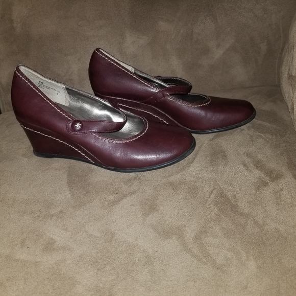 Wedges - Picture 2 of 4